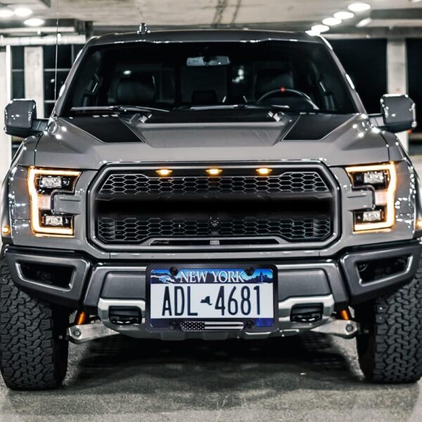 2pcs License Plate Frames with Carbon Fiber USA Flag for US CA Car License.Water Proof,Wear Resistant